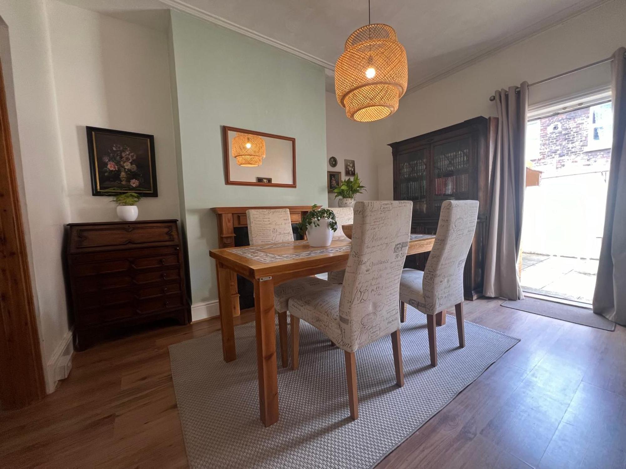 2025 Award Winner Liverpool Strawberry House - 3 Bedrooms Eksteriør bilde